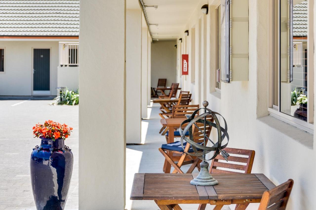 Wine Country Motel Хавлок-Норт Экстерьер фото